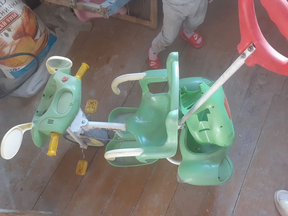 Продам телевизор смарт тв,мультиварка,Лобзик