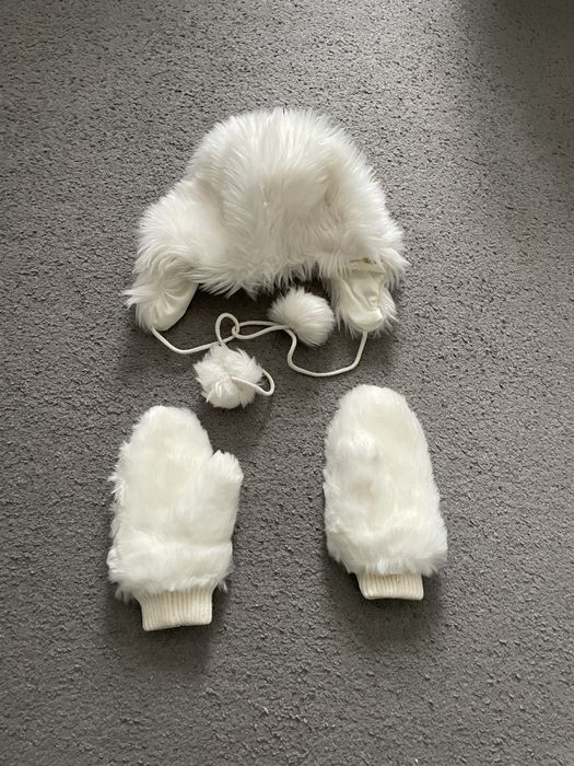 Set caciula si manusi