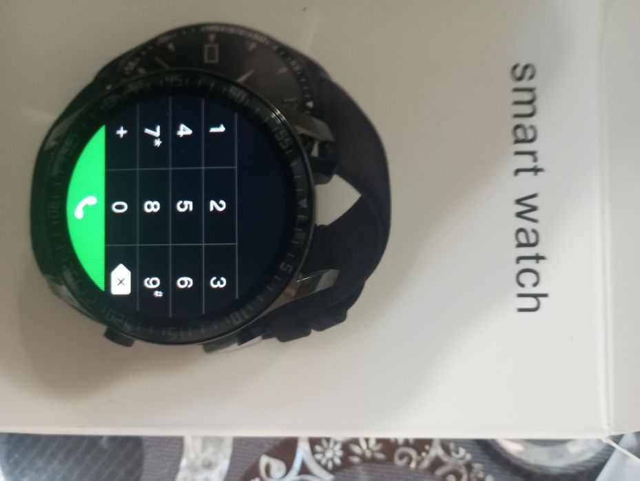 Смарт часы с динамиком и микрафоном новые.