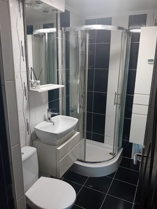 INCHIRIEZ APARTAMENT, tel.  0761208111,modern, chic și ultra-functional, design și confort absolut. Dr Tr.Severin,  vis-a-vis de Liceul Economic.