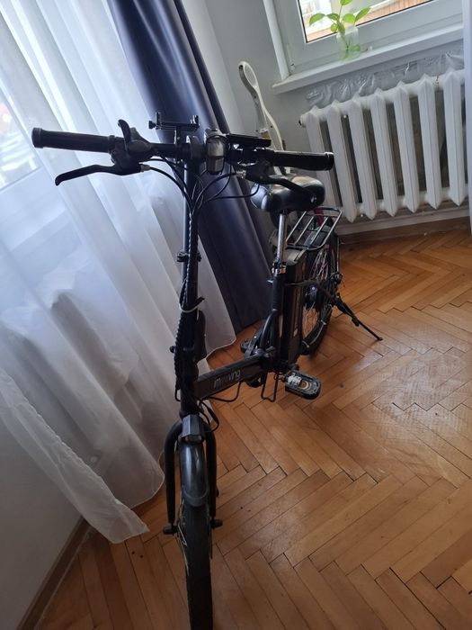 Bicicleta asistată electric an stare foarte bună pliabila  ușor de tra