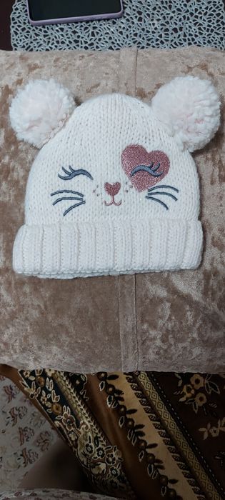 Продам новый комплект и шапочку!