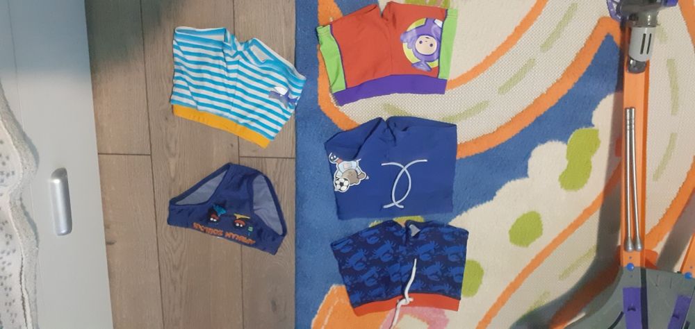 Lot de costume de baie baietel