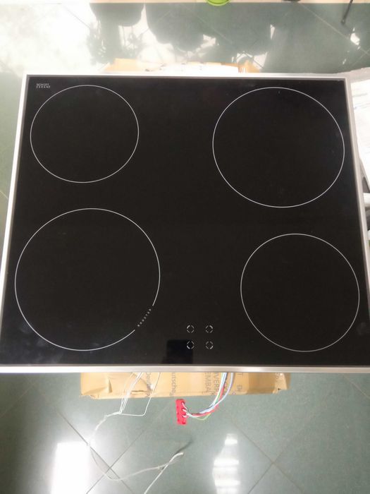 Индукционен плот за готварска печка