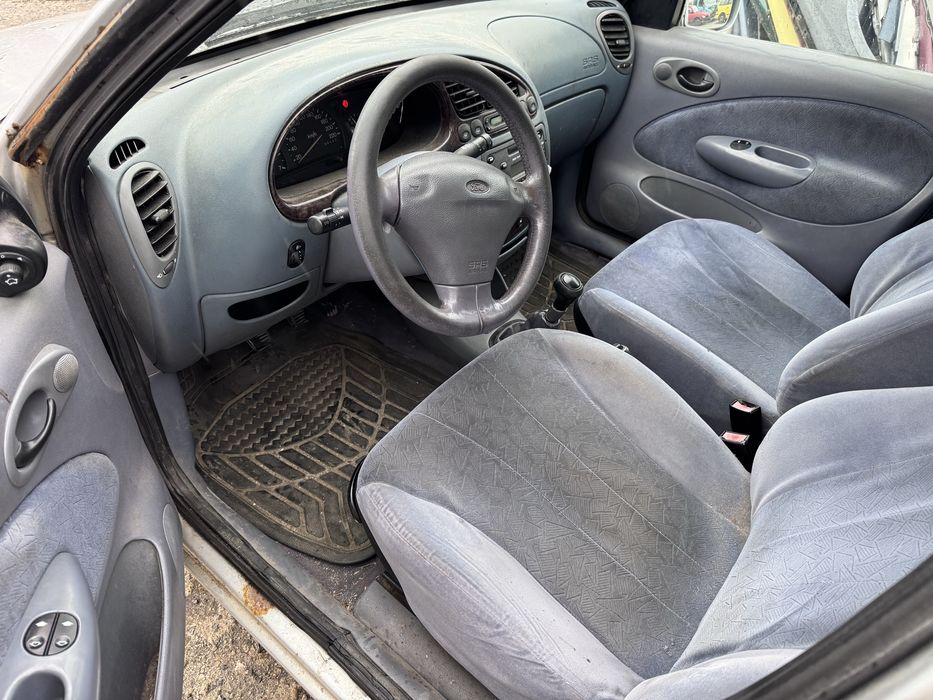 Ford Fiesta 1.25i 16v 75hp 1996г На Части