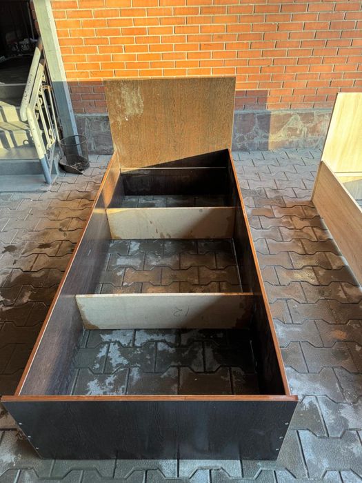 Кровать полуторка