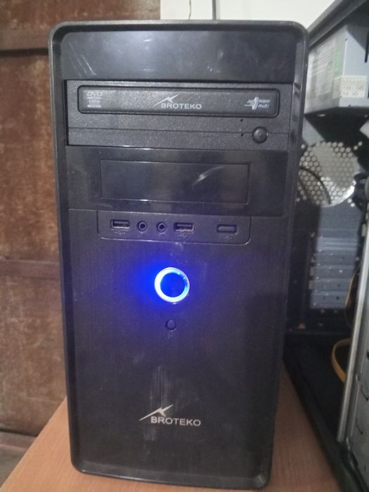 системный блок HDMI с играми на DDR3