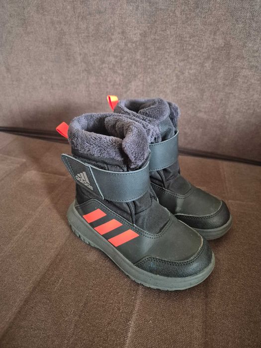 Адидас ботуши 29
