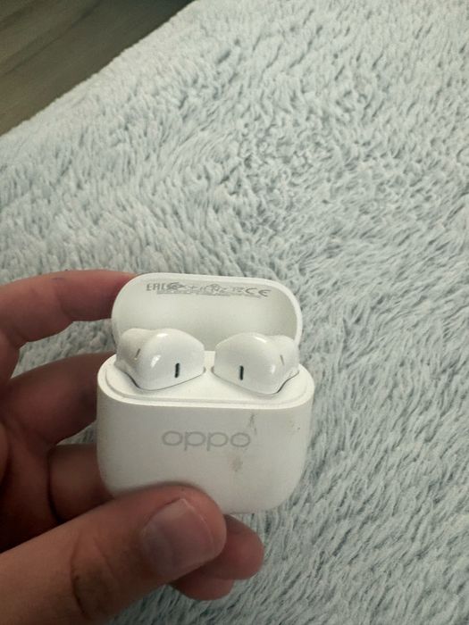 Casti oppo stare buna