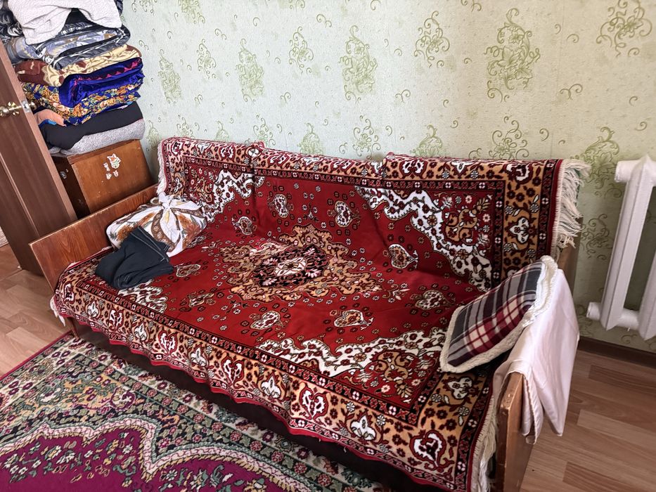 Продам стенку и диван