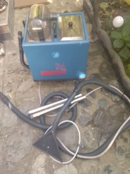 Vând aspirator cu injecție -abur