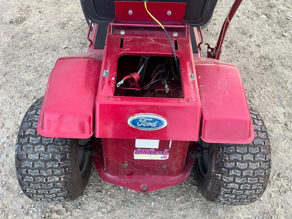 Tractoras de gazon Murray 12 cai