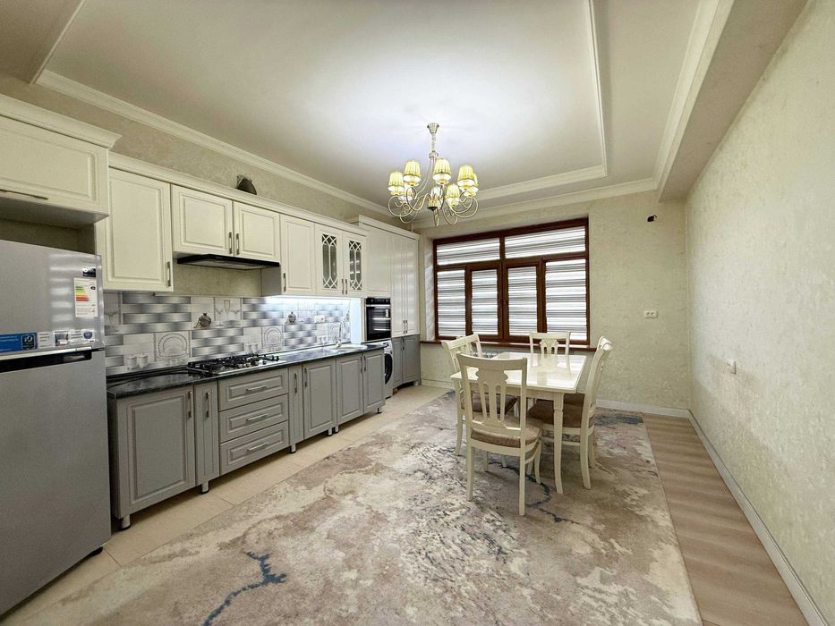 Продается квартира в Яшнабадском районе Новостройка Махтумкули 3-х ком