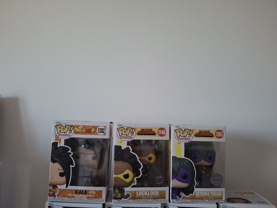Vand lot cu 11 figurine Funko Pop