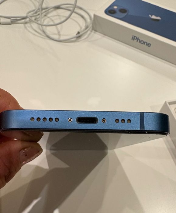 Телефон iPfone13