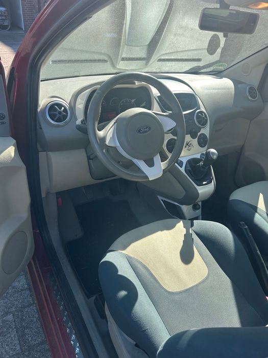 Vând Ford Ka impecabil