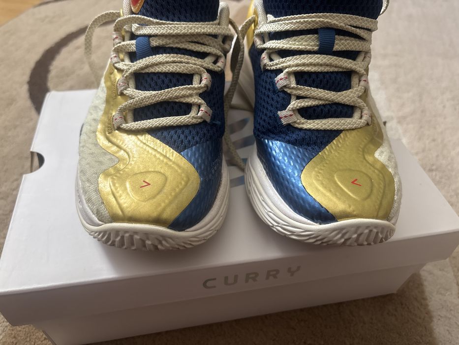 Adidasi  baschet curry 11