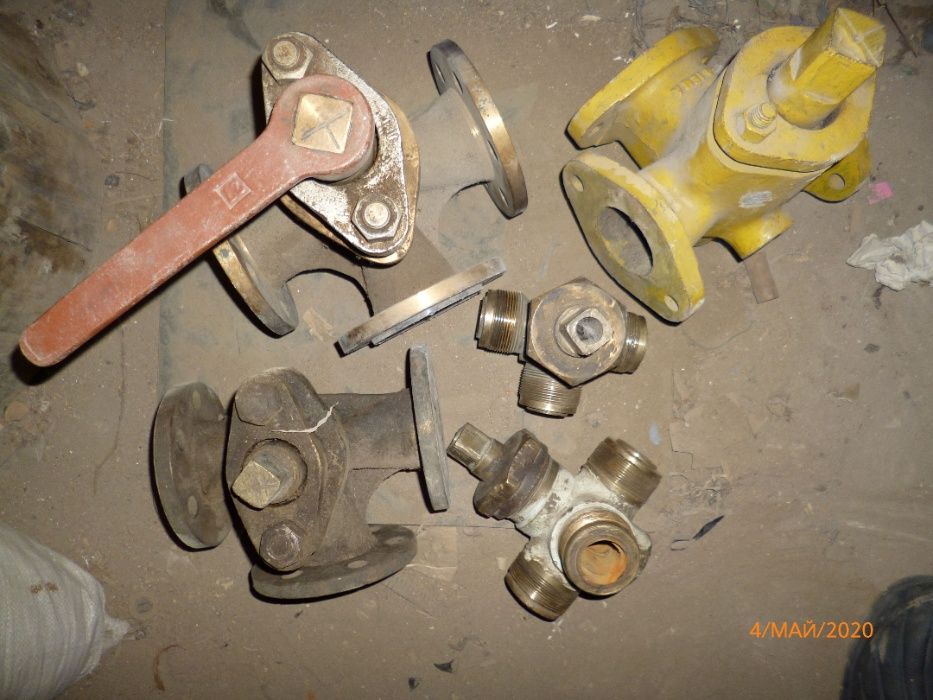 Краны бронзовые пробковые трехходовые