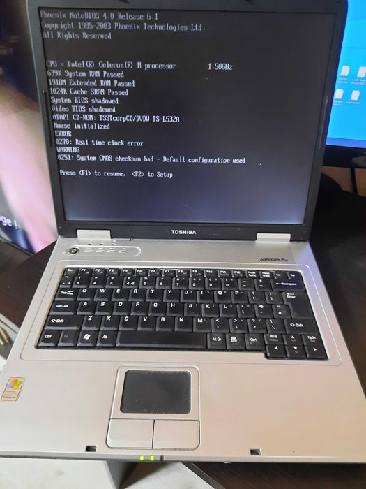 Laptop Toshiba Satellite PRO 20 model PSL2YE-00C005EN de colectie