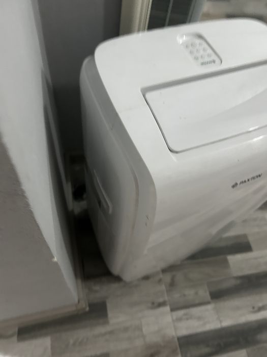 Vand aparat de aer conditionat