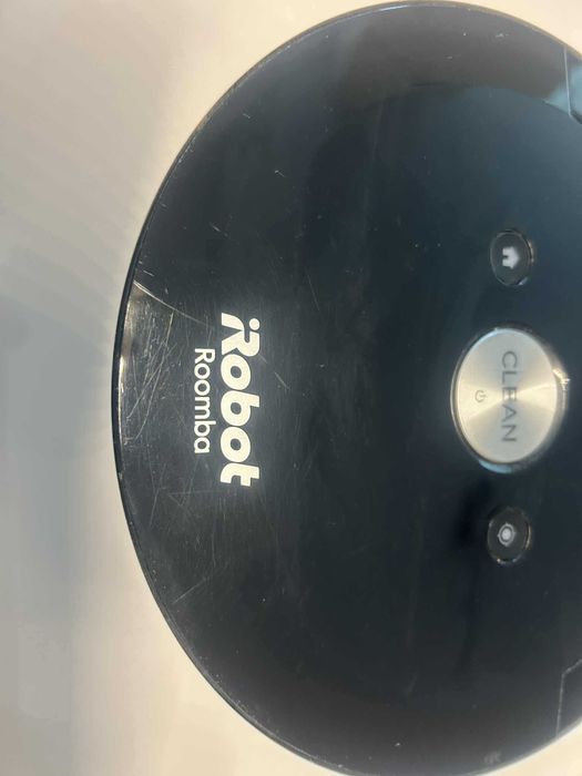 Робот прахосмукачка!