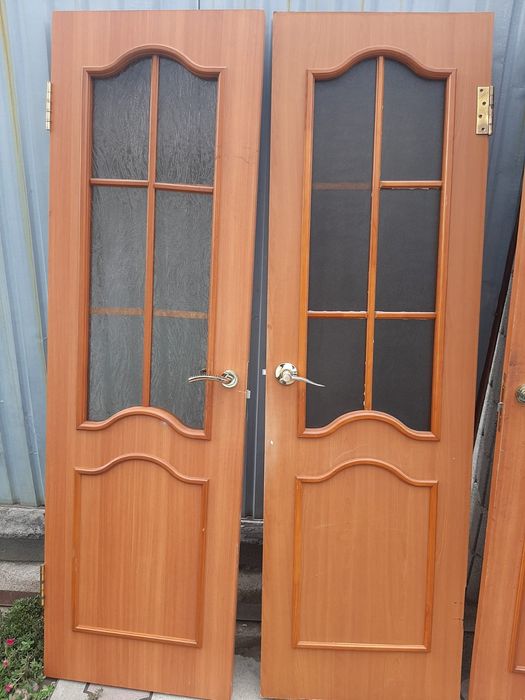 Продам двери межкомнатные