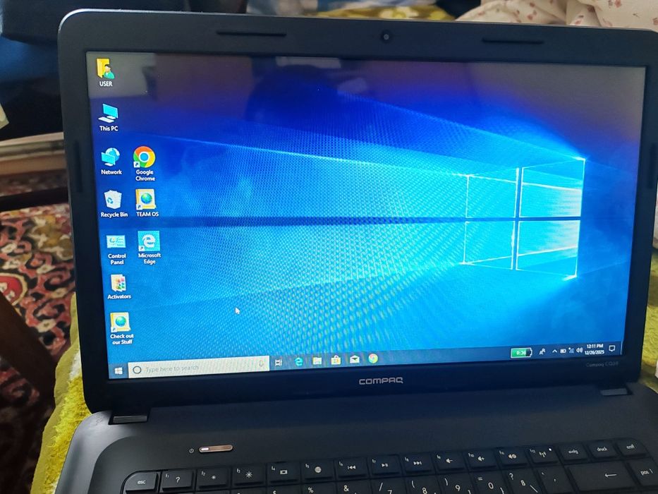 Vând doua laptop uri Compaq cq58