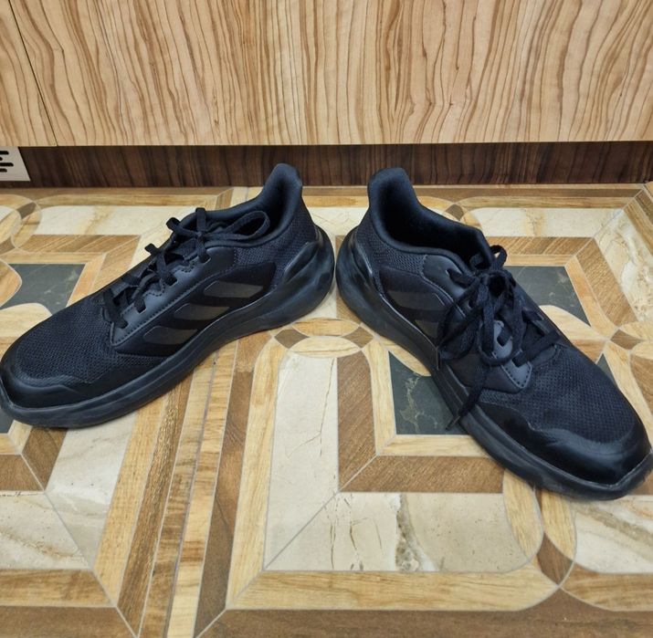 Маратонки Addidas