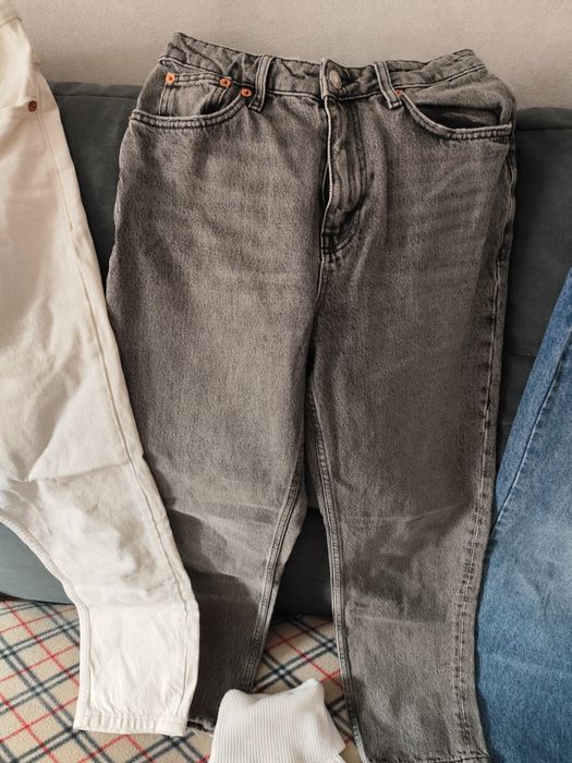 Женские молодежные вещи