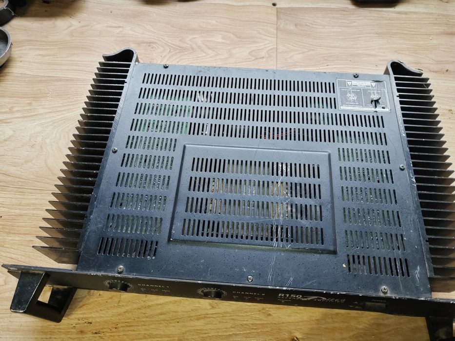 Bass 15 inch și putere interM R150 plus