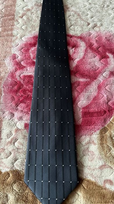 Продаю галстук фирма E-KRAL