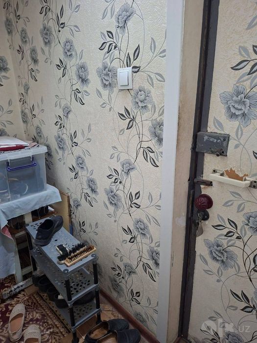 Продажа 1/3/4 на массиве ТТЗ-1, без ремонта, балкон 1,5х6, не торцевая