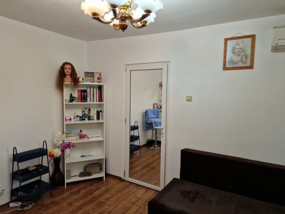 Vand apartament 2 camere central.