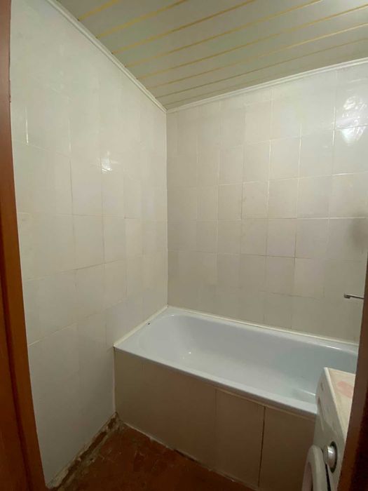 Продам 2 к квартиру в центре без ремонта