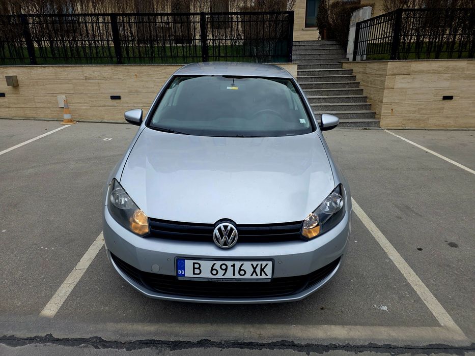 VW Golf 6 *2.0TDI * Парктроник * Ръчка