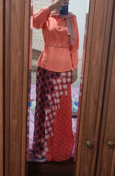 Ayollar kofta+ yubkasi +sharf +remen