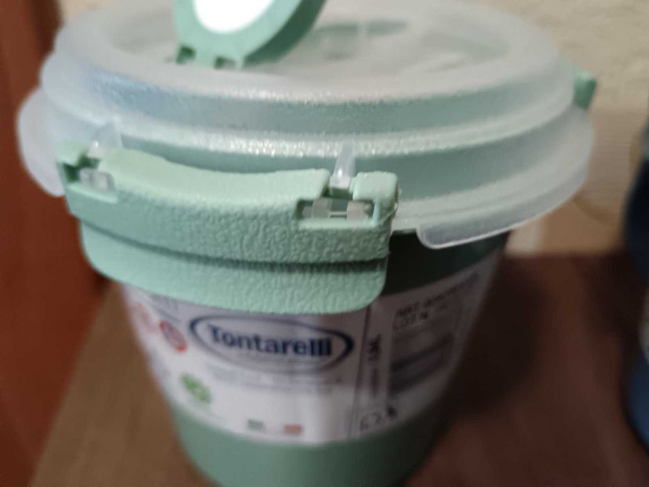 Кутии за храна,супи,готвени ястия,салати.Марка TONTARELLI.FRESH SYSTEM