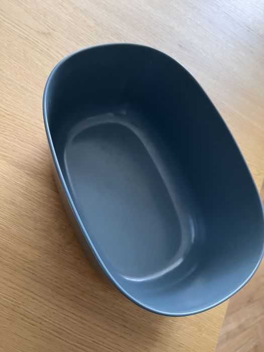 Продаю хлебницу в хорошем состоянии