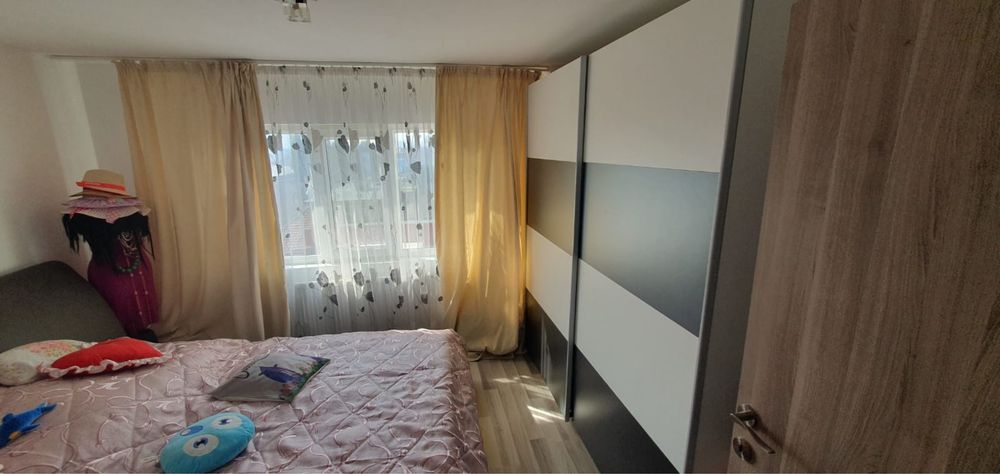 Apartament 3 camere, zona Lunei - DIRECT PROPRIETAR