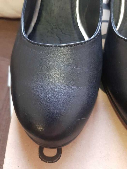 Продавам нови дамски обувки