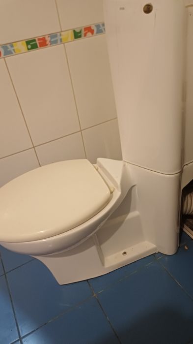 Продам унитаз б/у