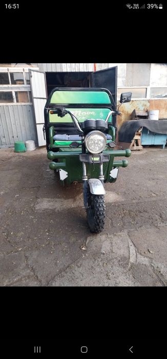 Triciclu electric . Tuc Tuc