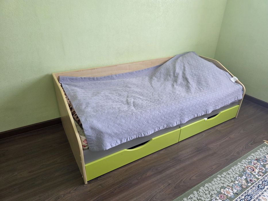 Кровать одинарный