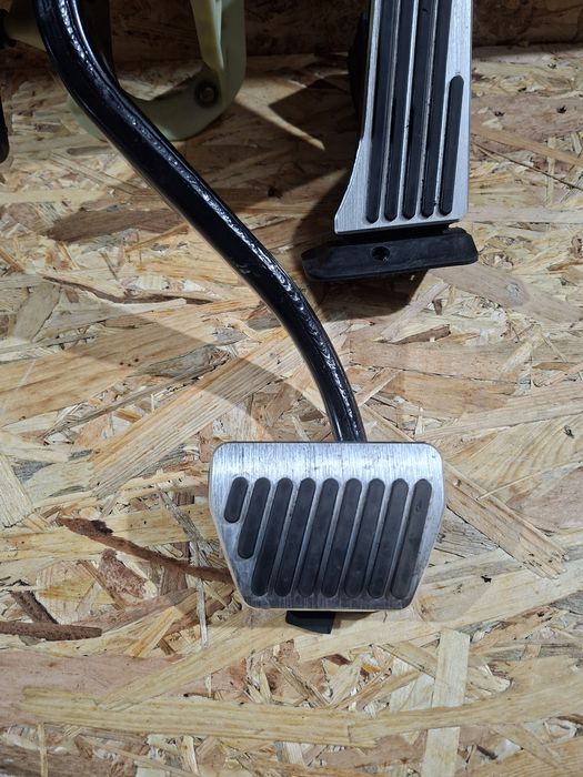 Kit Pedale Automate BMW Seria 5 F10 F11 F07 / Seria 6 F06 F12 / Seria 7 F01 – Stil M Performance