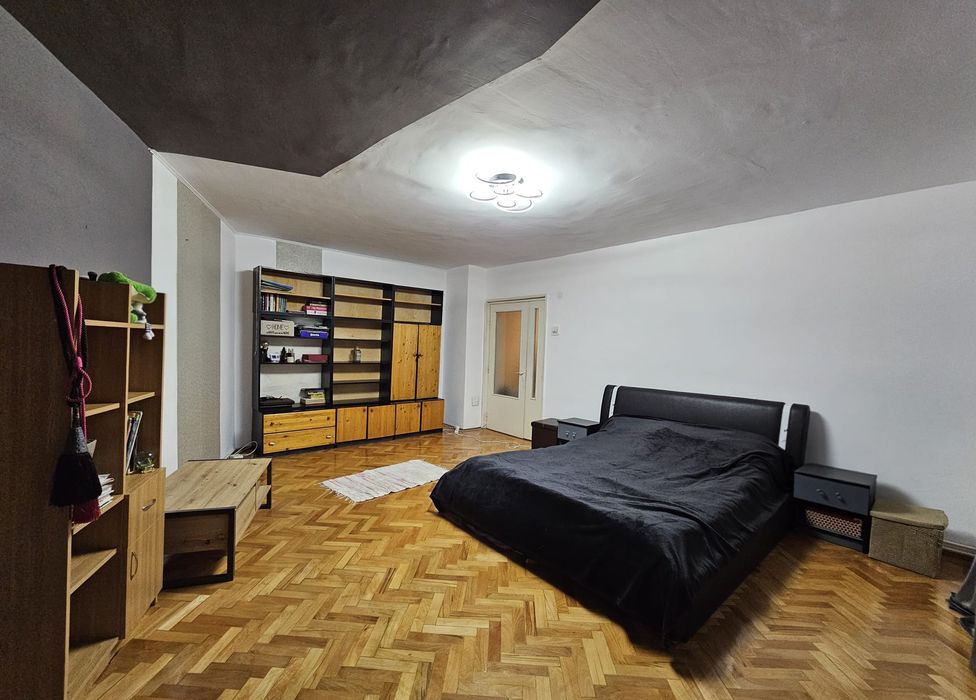 Vând Apartament 1 camera 76 mp