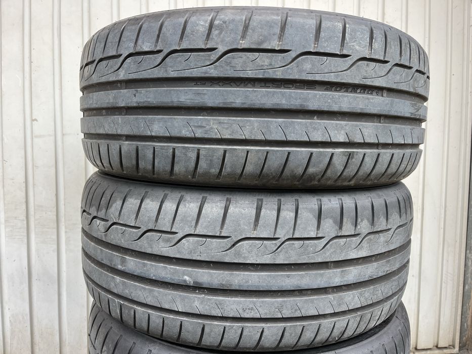 4 anvelope vara 225/40 R19, Dunlop Sport Maxx, 6.5mm profil!