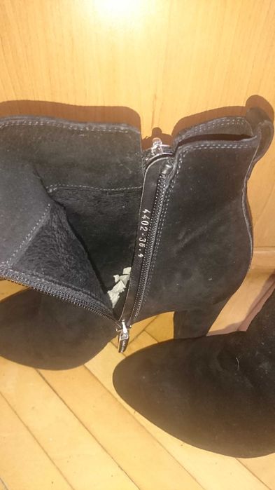 Botine piele intoarsa negru ANNA CORI , marimea 36,  imblanite.