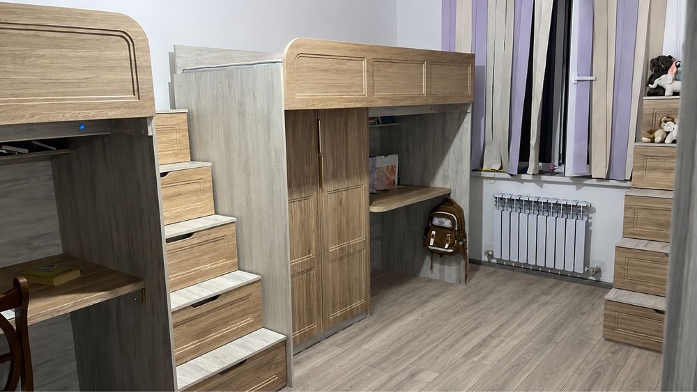 Двухэтажный детский гарнитур
