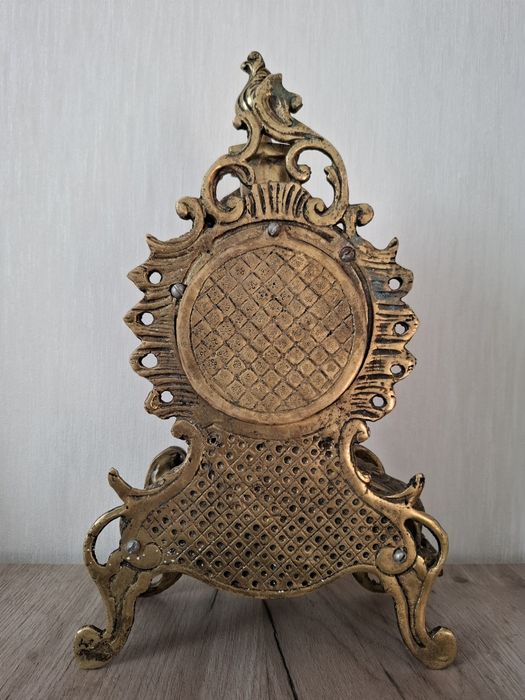 продам часы каминные бронзовые