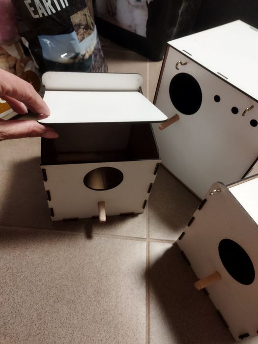 Гнездо,къщичка за корела,вълнист папагал,амадина,птици.Нови!